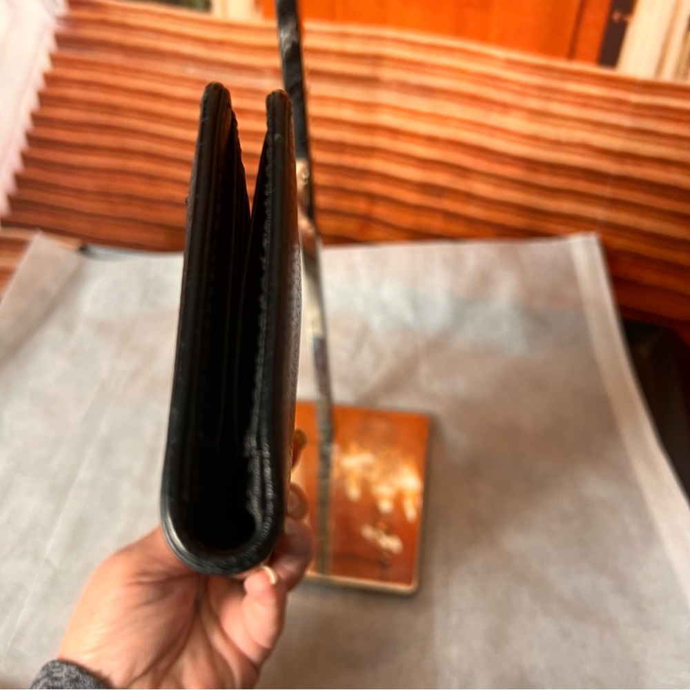 Kate Spade Black Pebbled Leather Long Wallet, snap close, 18 cc slots, 1 ID slot - Picture 4 of 15